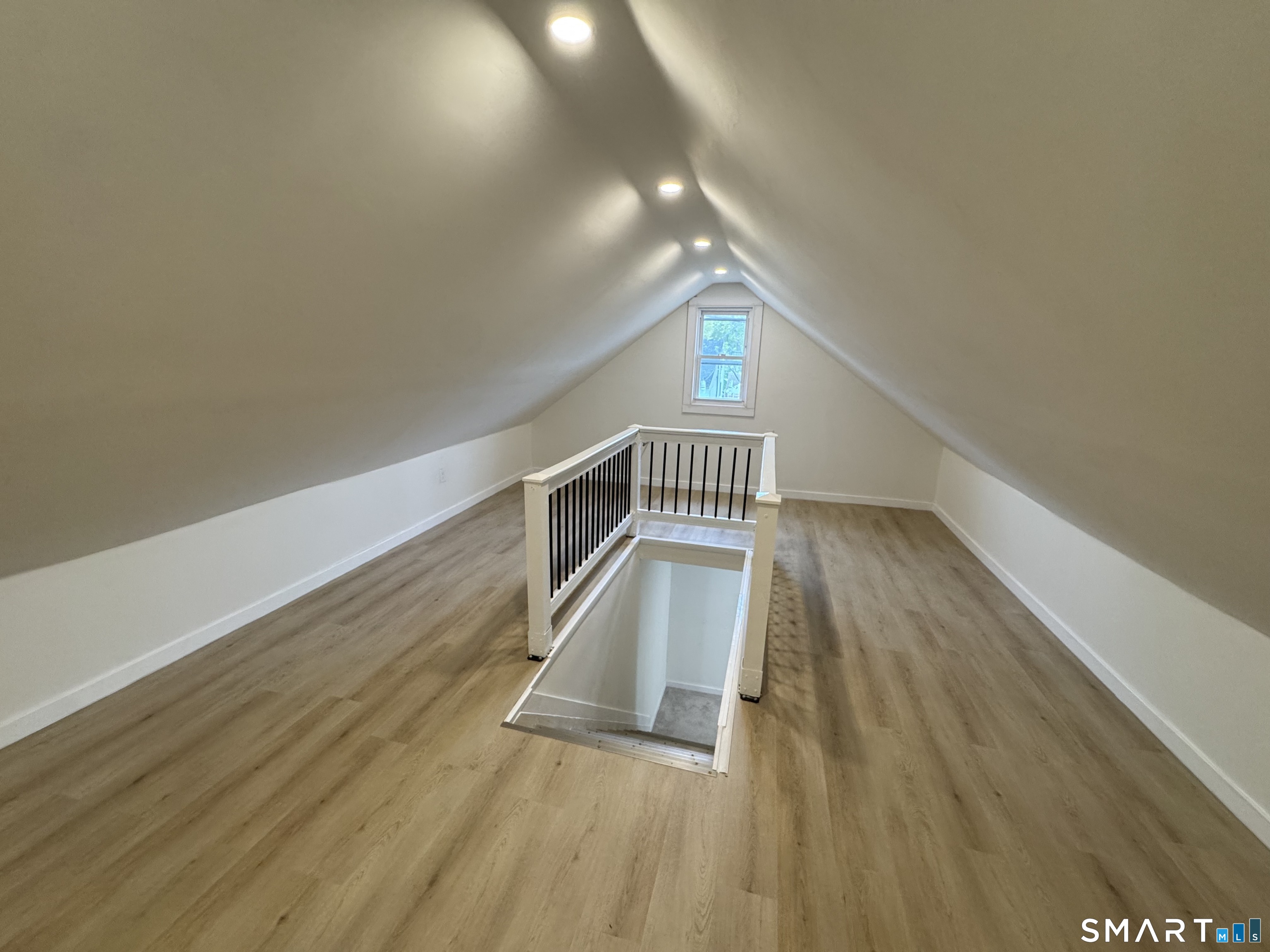 1787 Stratfield Road Fairfield CT 06825