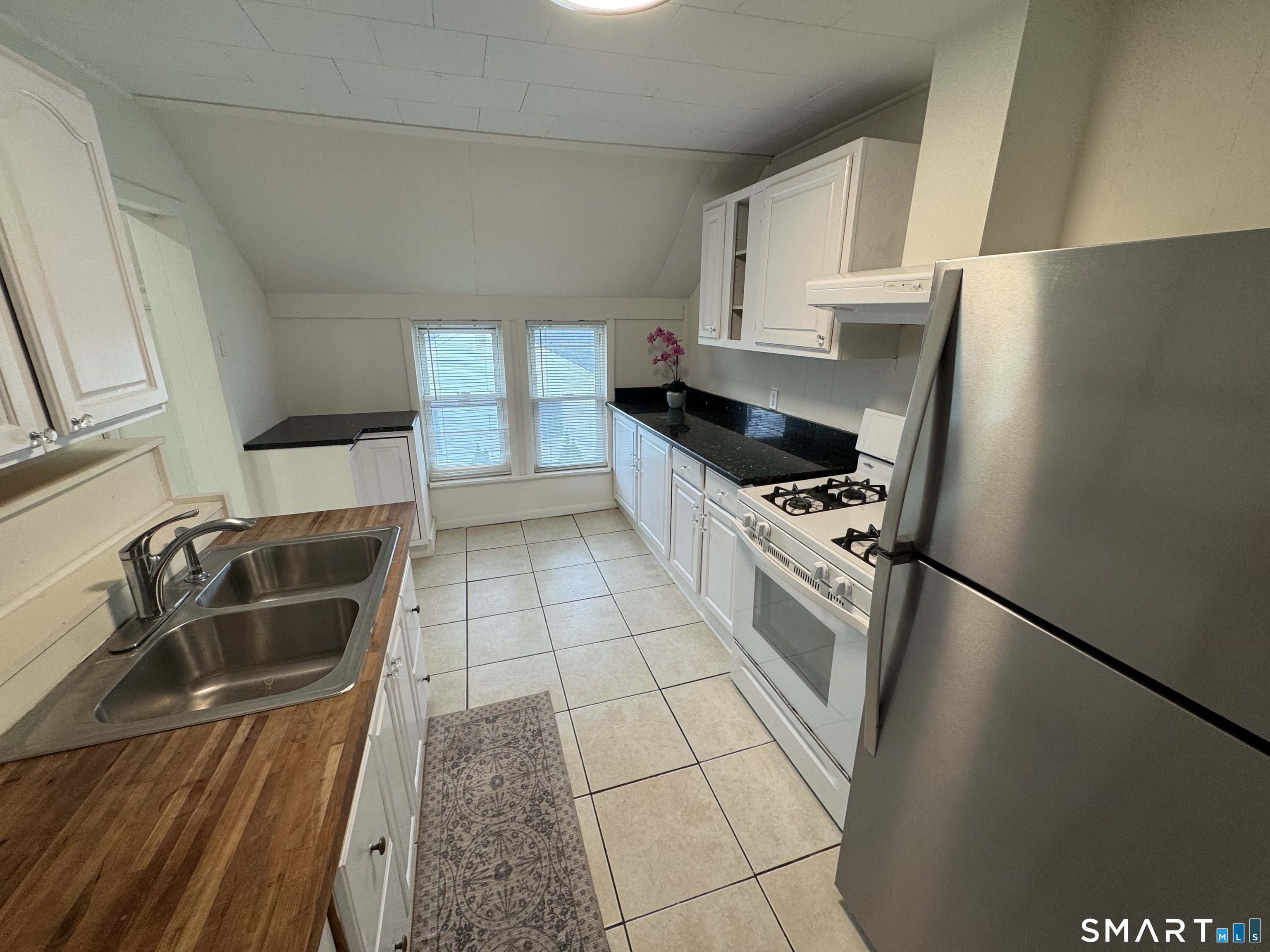 1787 Stratfield Road Fairfield CT 06825