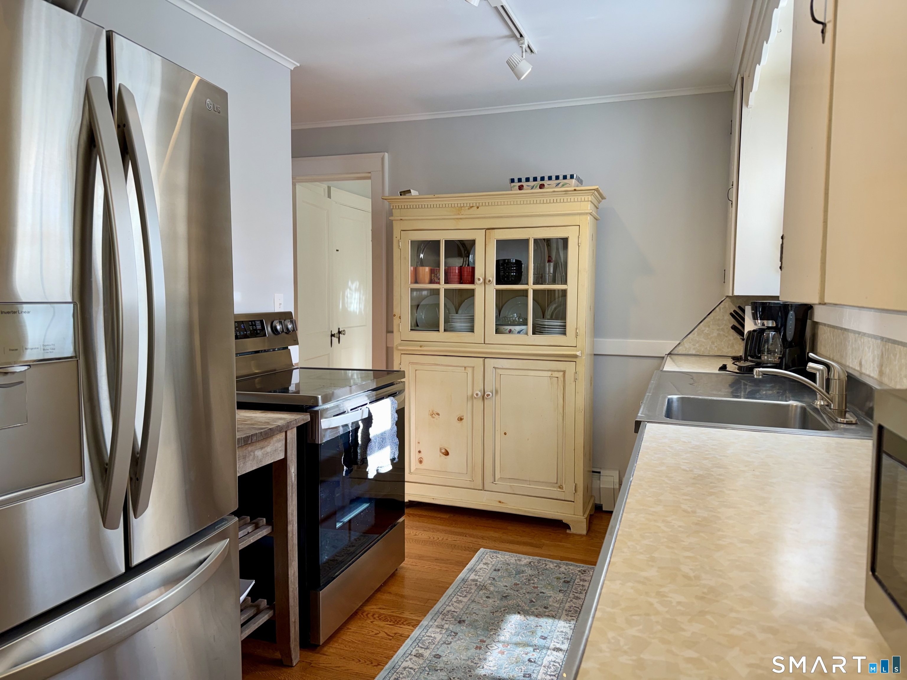 43 Neck Road Madison CT 06443
