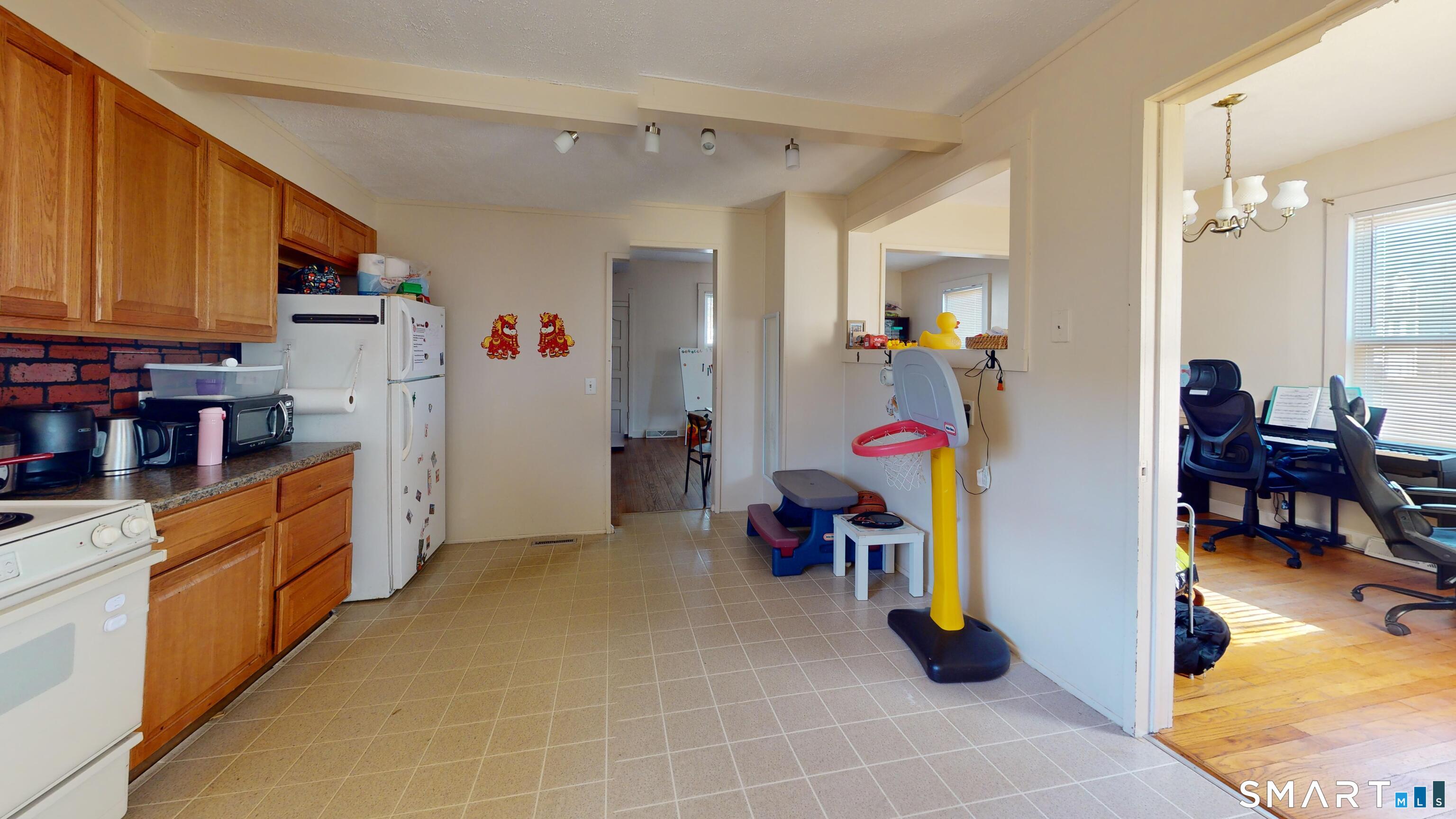 37 Landin Street Woodbridge CT 06525