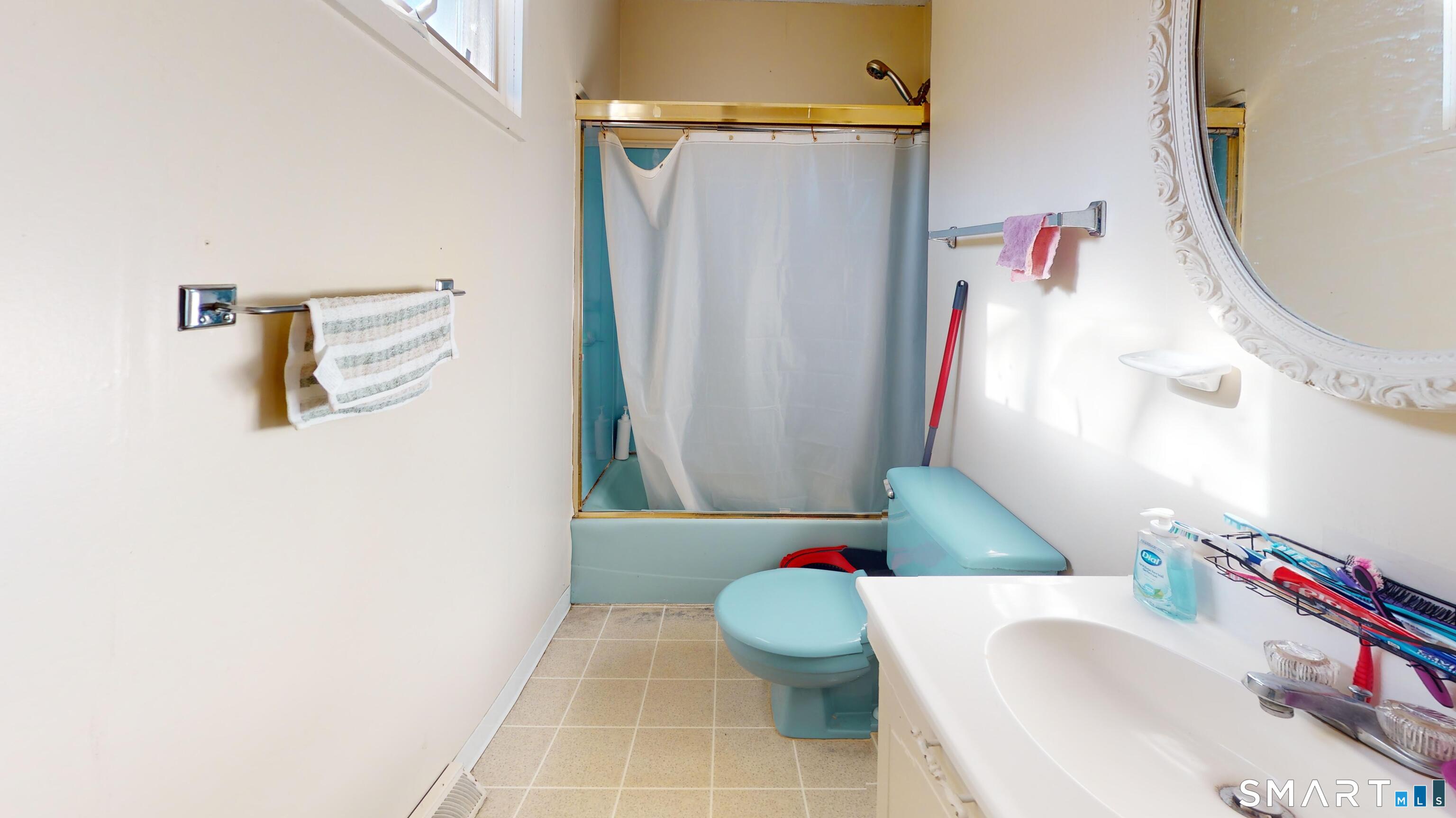 37 Landin Street Woodbridge CT 06525