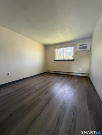 75 Evergreene Wallingford CT 06492