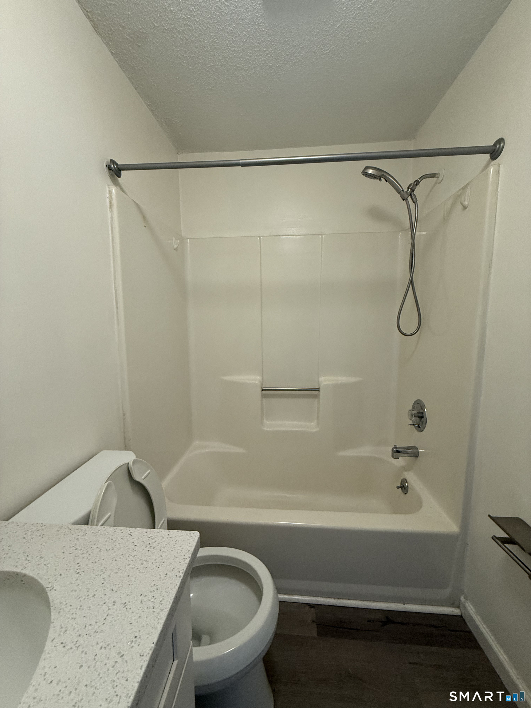 75 Evergreene Wallingford CT 06492