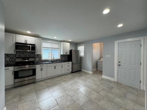557 Colorado Avenue Bridgeport CT 06605