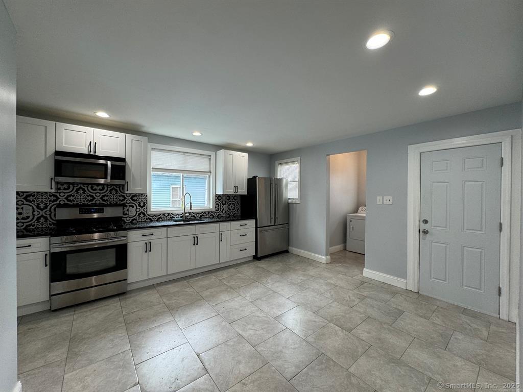 557 Colorado Avenue Bridgeport CT 06605