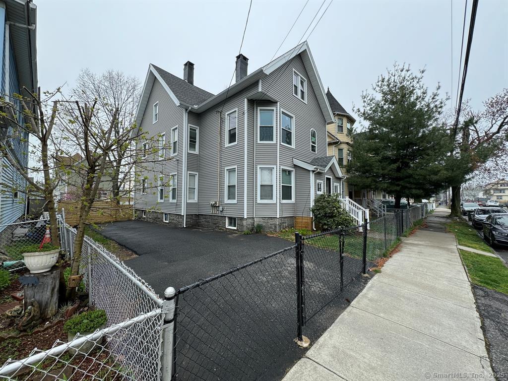 557 Colorado Avenue Bridgeport CT 06605