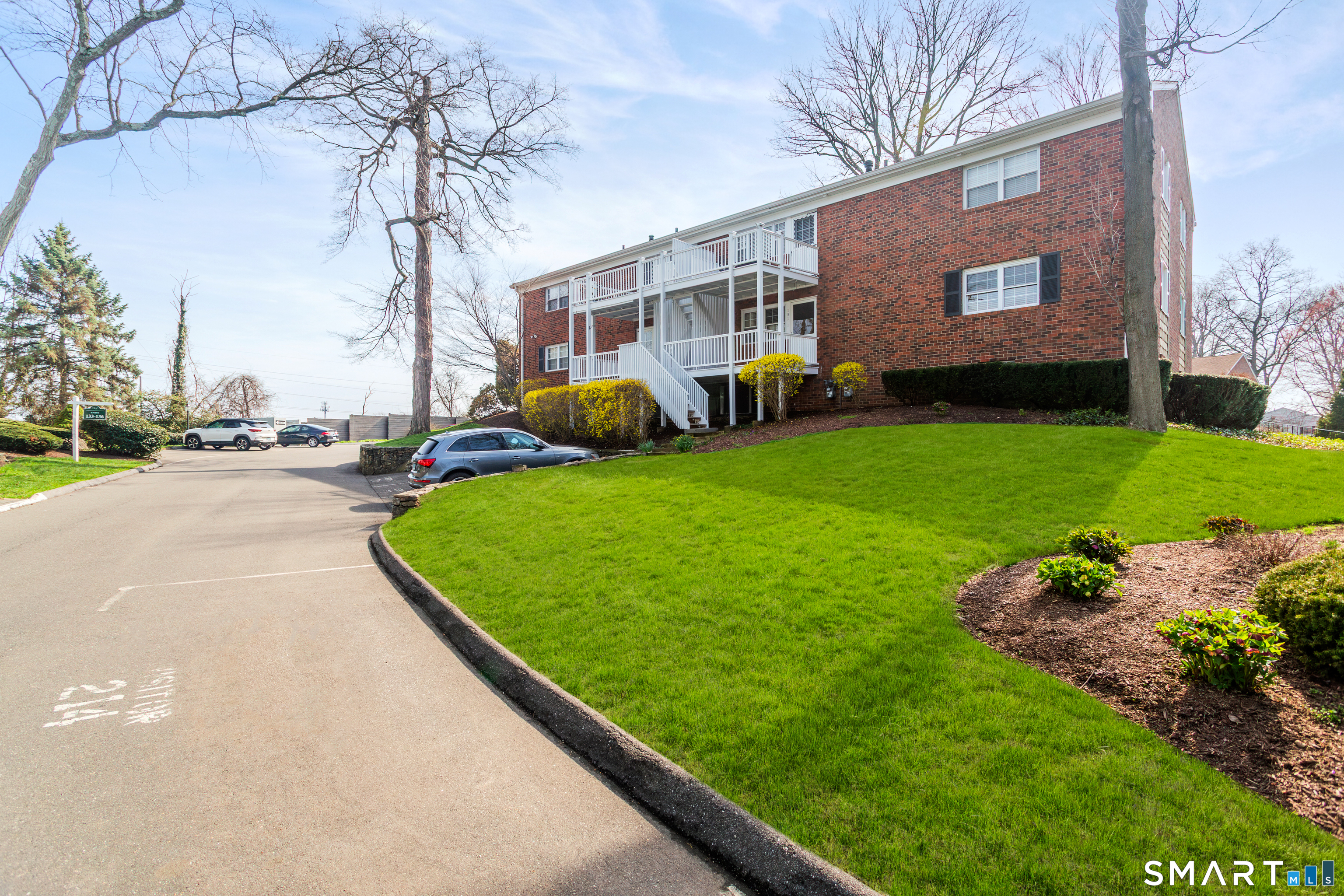 245 Unquowa Road Fairfield CT 06824