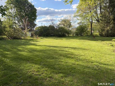 8 Wixted Avenue Danbury CT 06810
