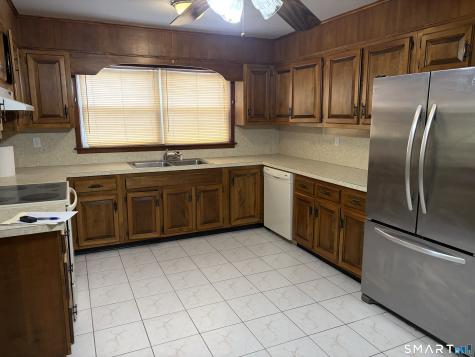 8 Wixted Avenue Danbury CT 06810