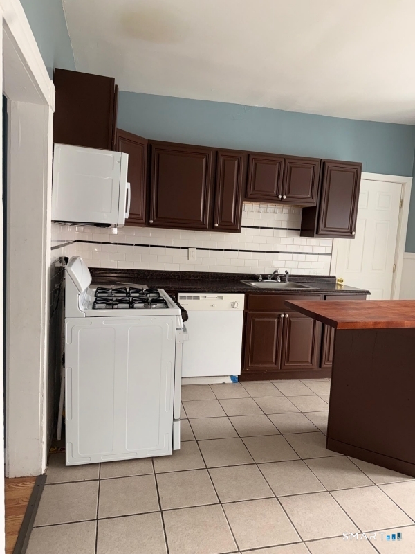 715 Noble Avenue Bridgeport CT 06608