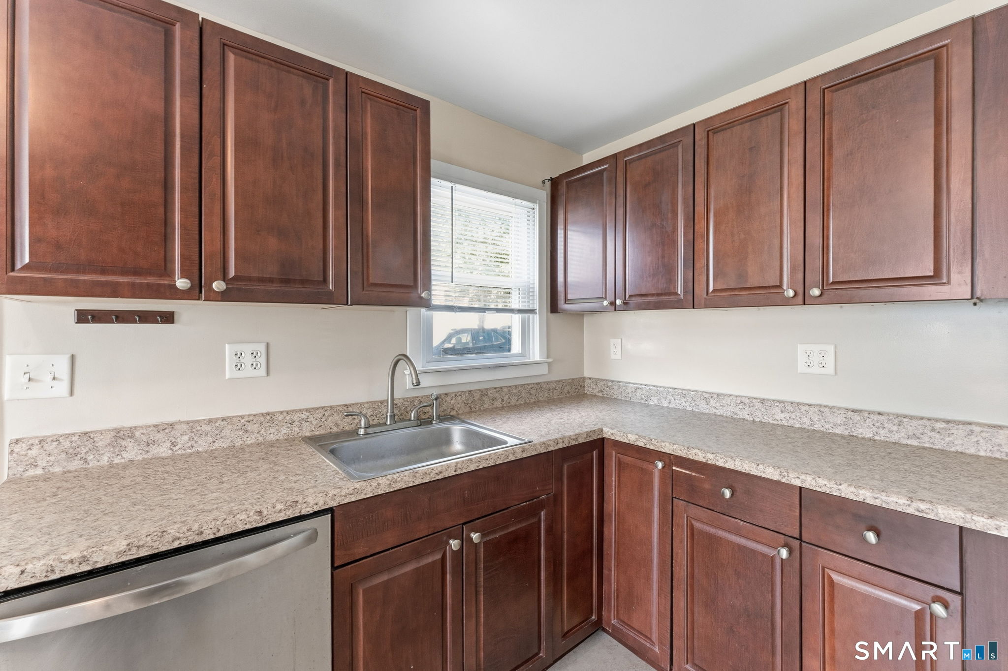 92 Seaman Circle Manchester CT 06040