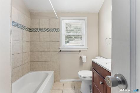 92 Seaman Circle Manchester CT 06040