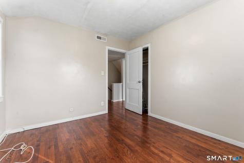 92 Seaman Circle Manchester CT 06040