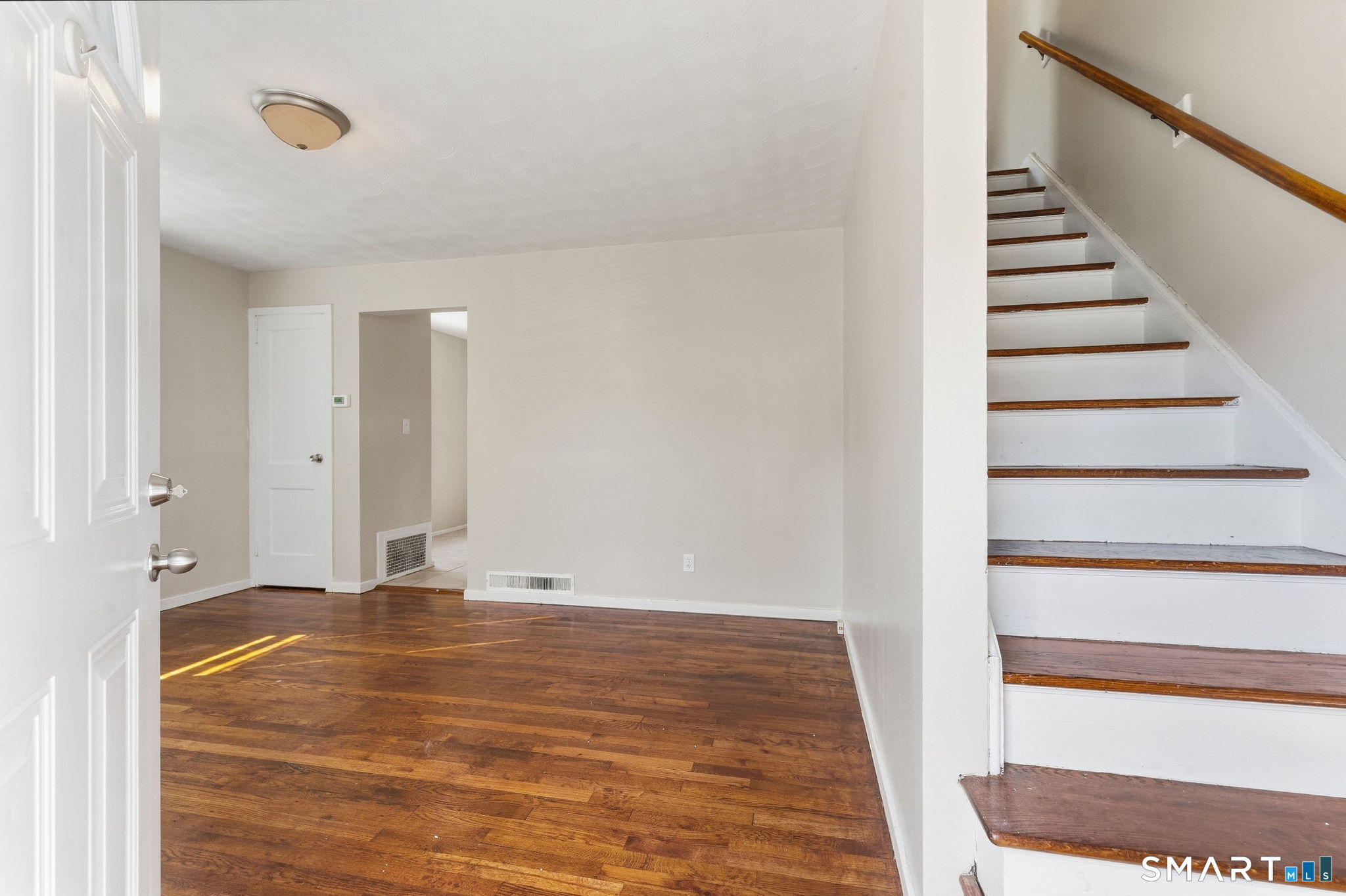 92 Seaman Circle Manchester CT 06040