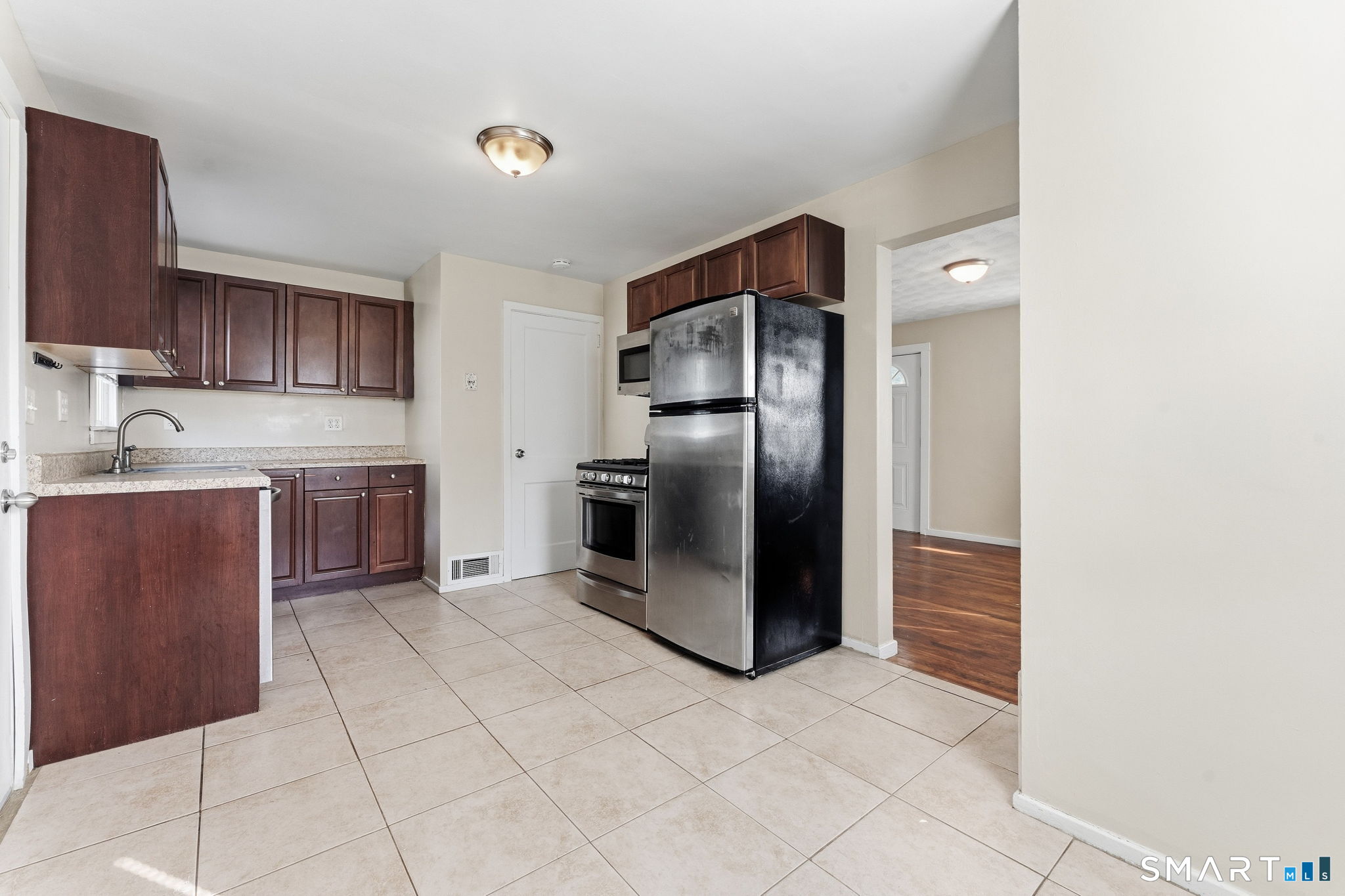92 Seaman Circle Manchester CT 06040
