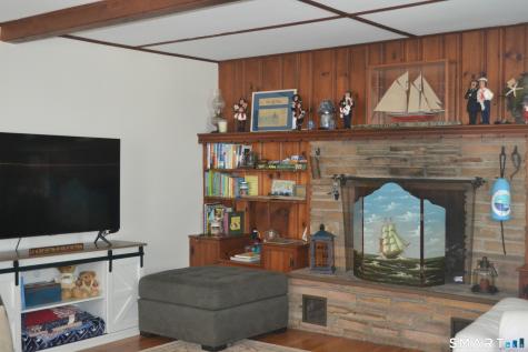 110 Columbus Avenue East Lyme CT 06357