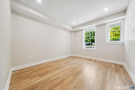8 Husted Lane New Canaan CT 06840
