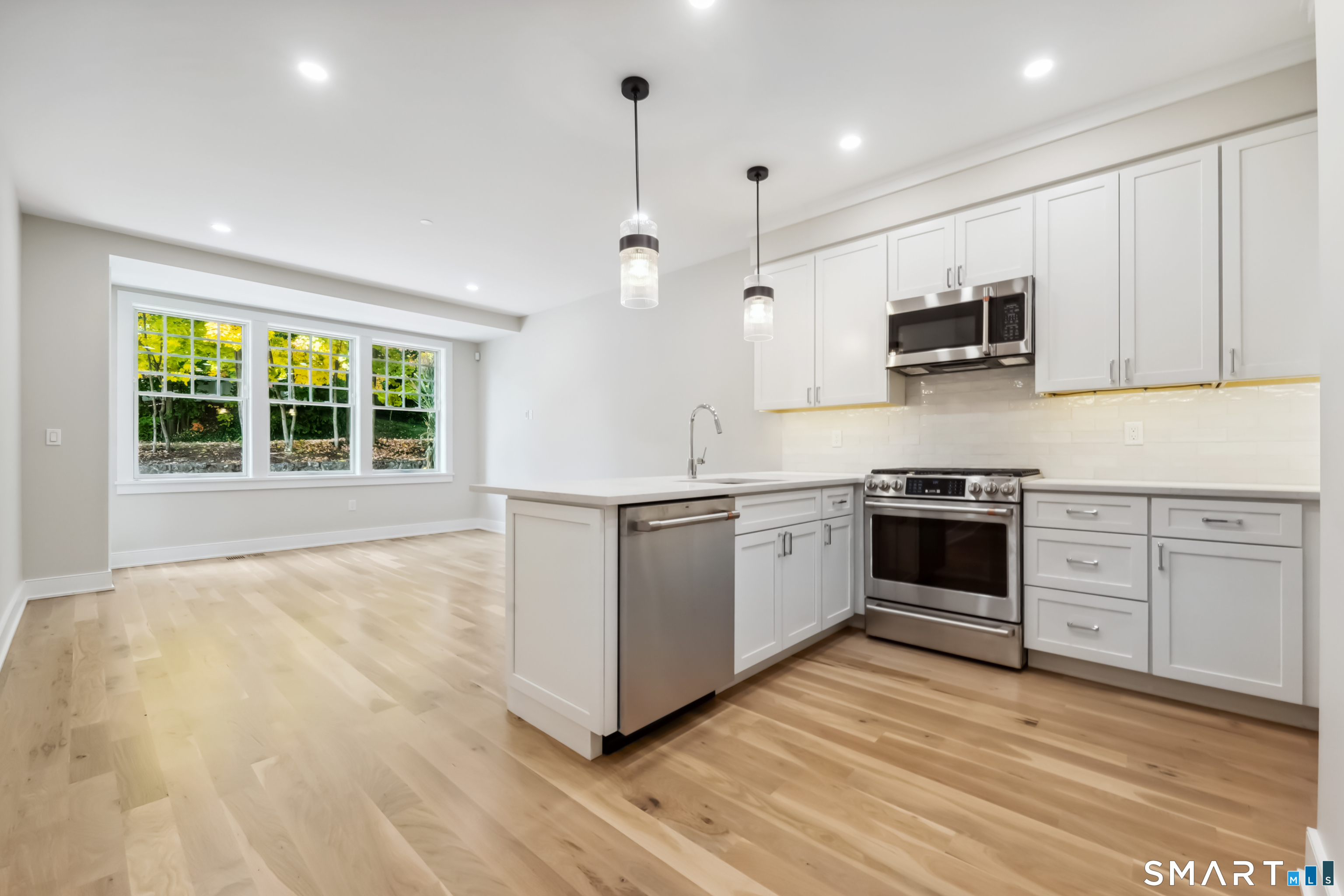 8 Husted Lane New Canaan CT 06840