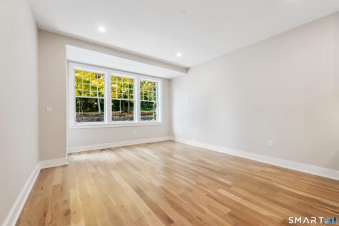 8 Husted Lane New Canaan CT 06840