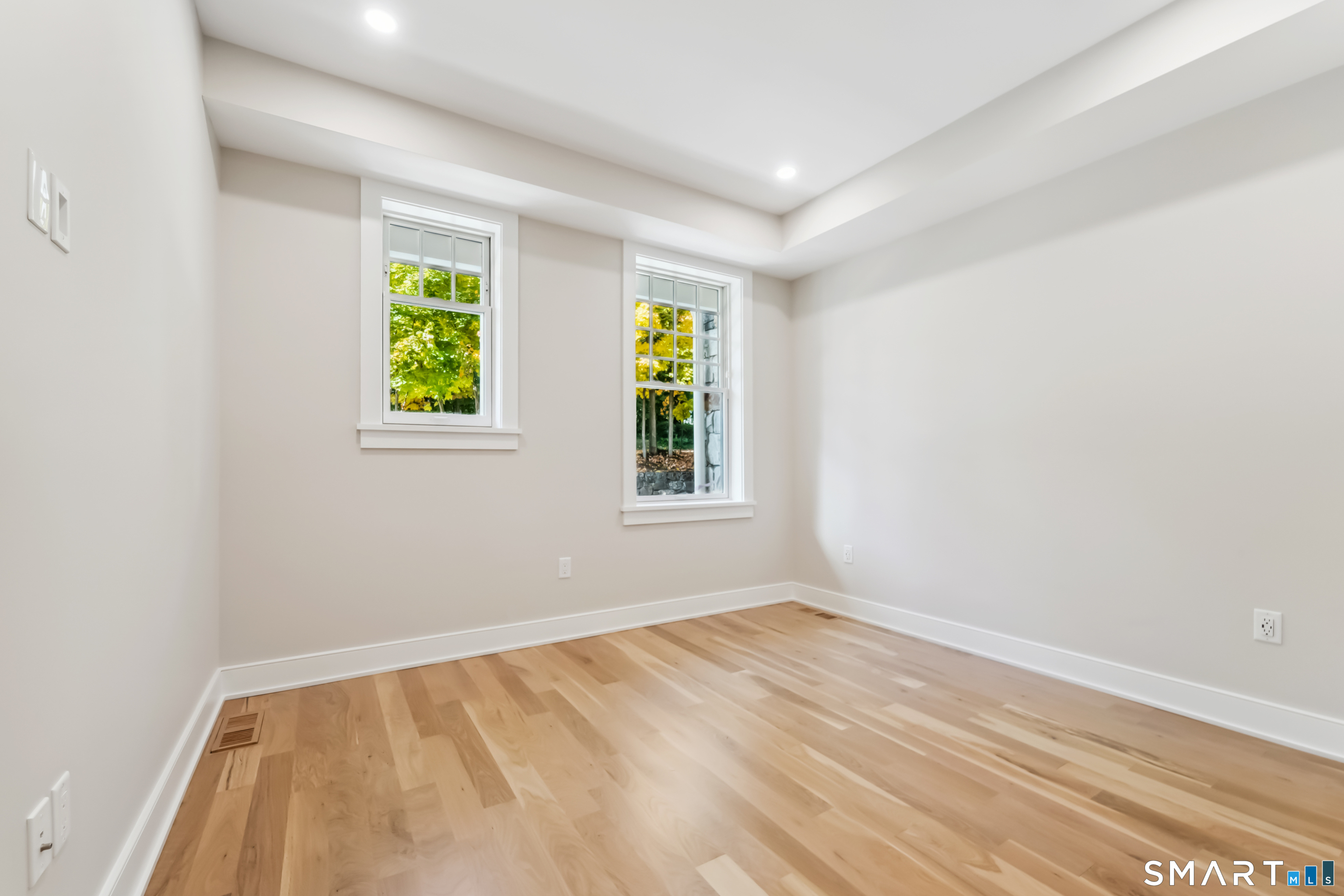 8 Husted Lane New Canaan CT 06840