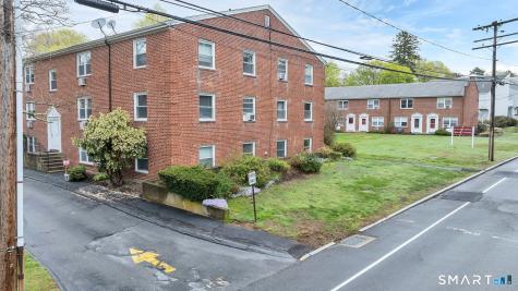 111 Niles Hill Road New London CT 06357