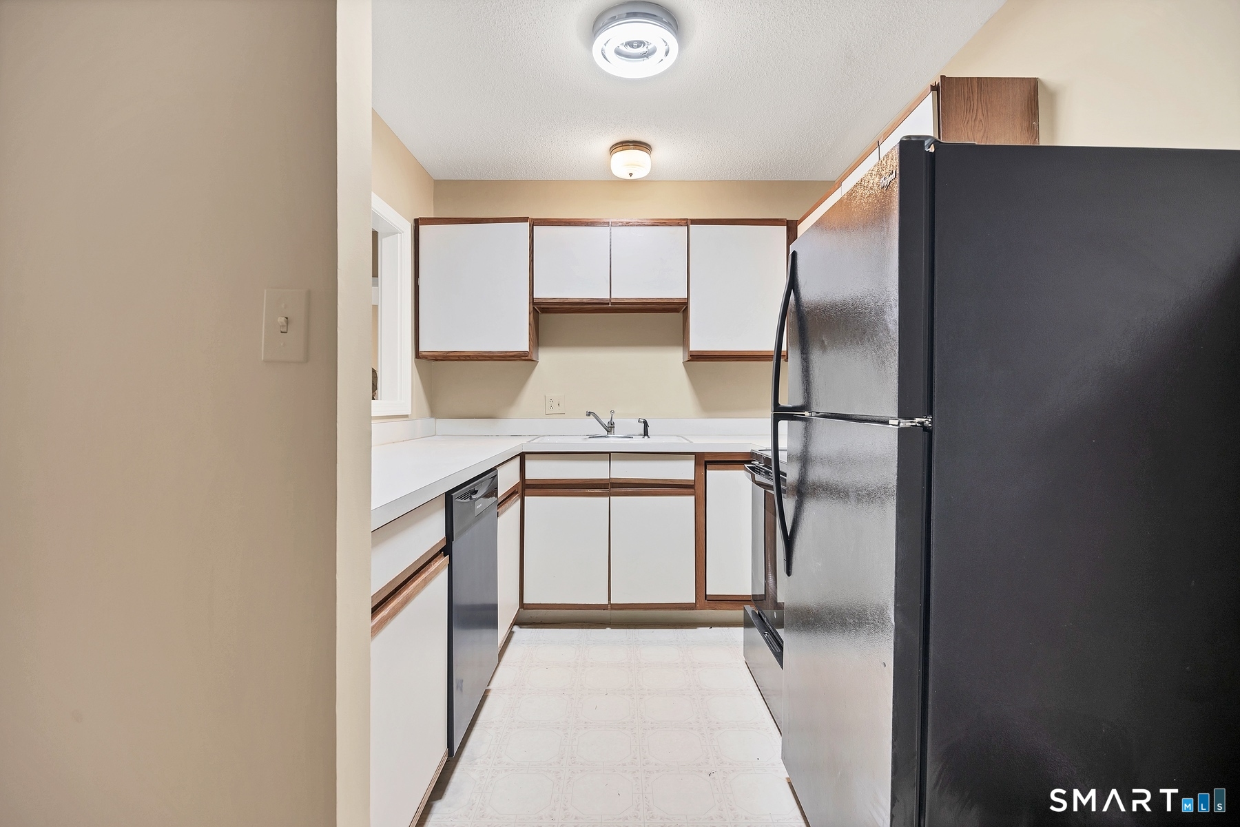 111 Niles Hill Road New London CT 06357