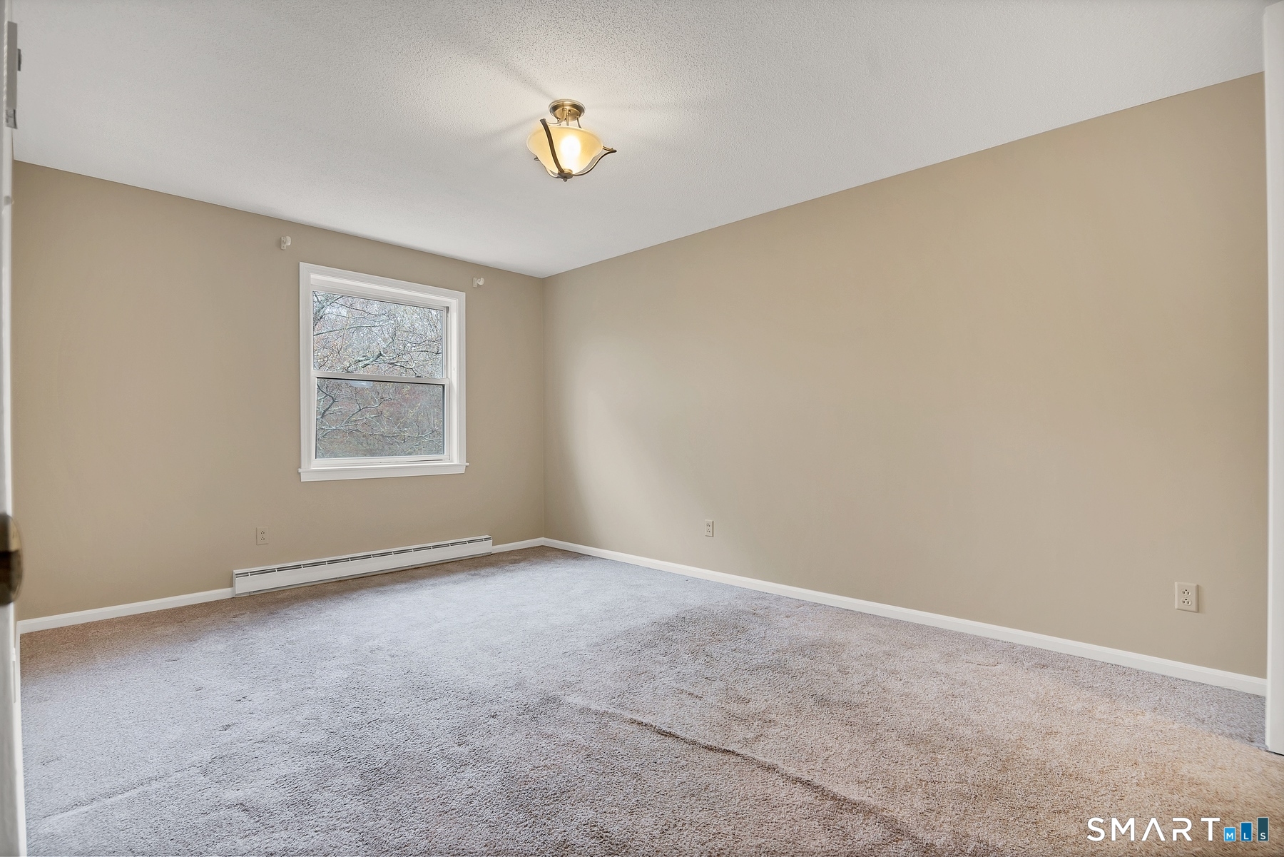 111 Niles Hill Road New London CT 06357