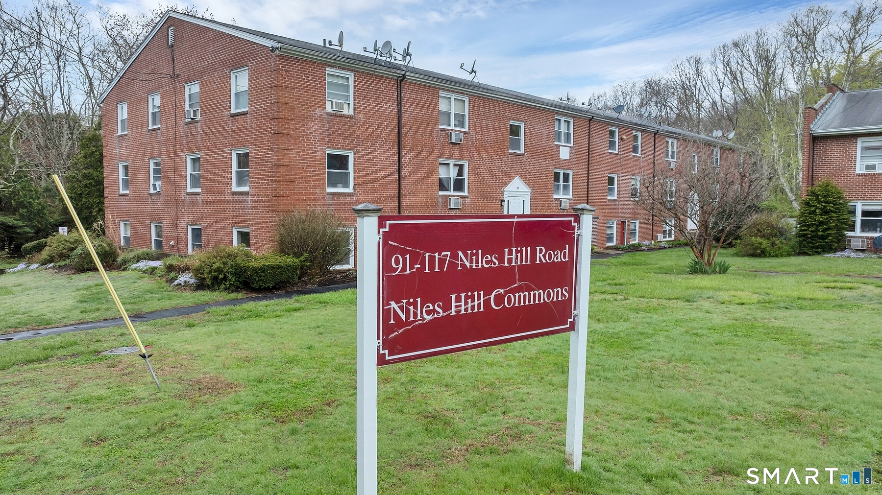 111 Niles Hill Road New London CT 06357