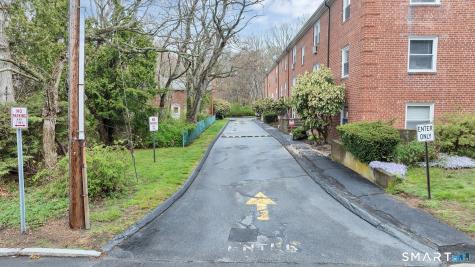 111 Niles Hill Road New London CT 06357