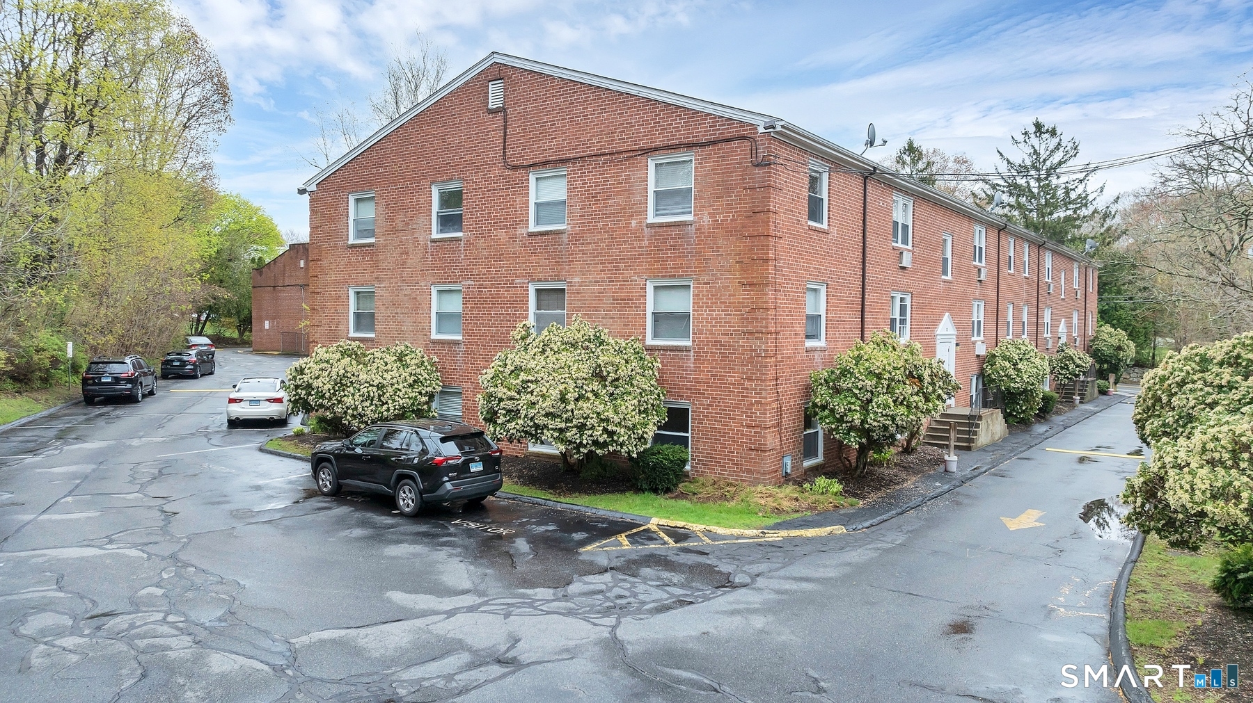 111 Niles Hill Road New London CT 06357
