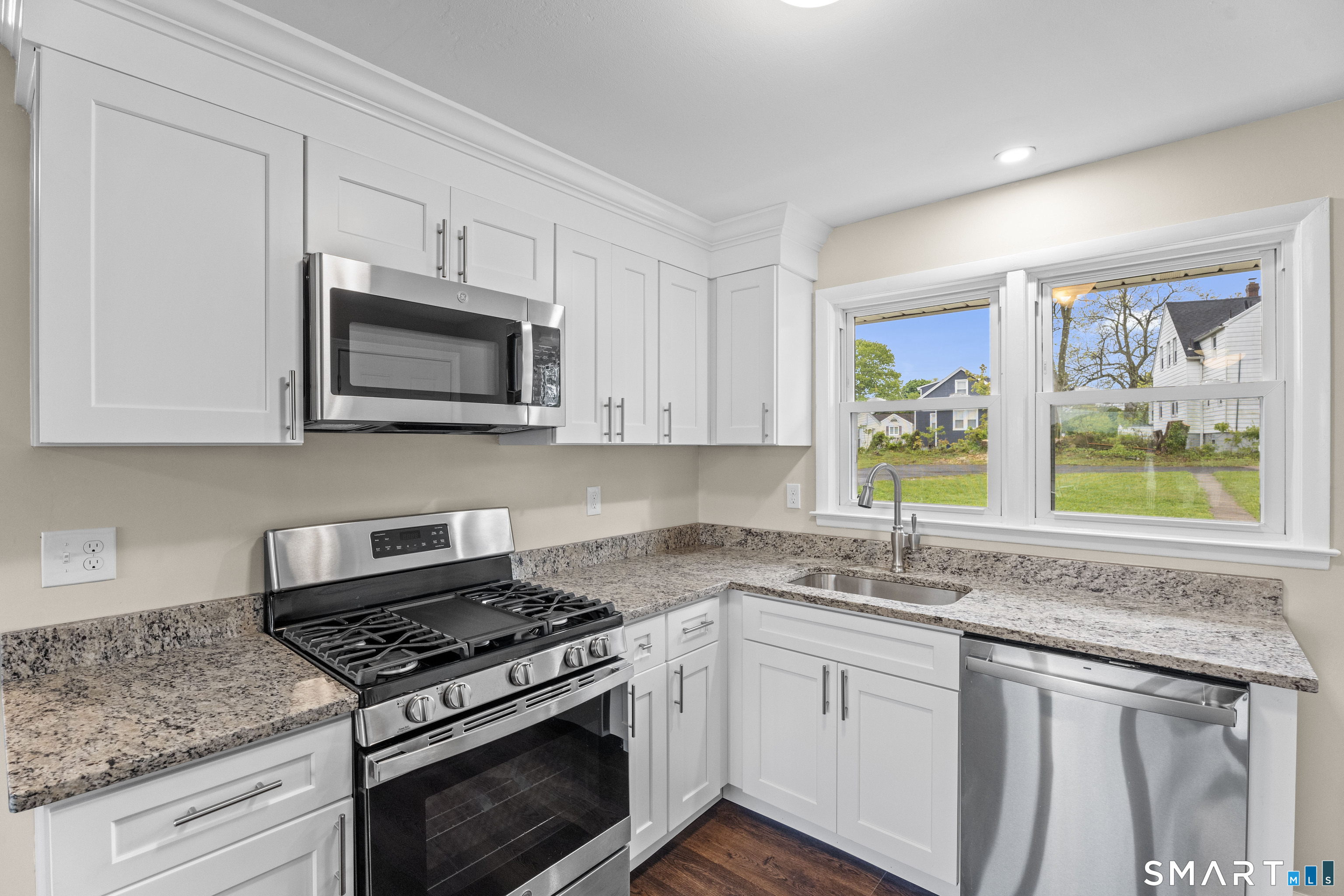 194 South End Road New Haven CT 06515