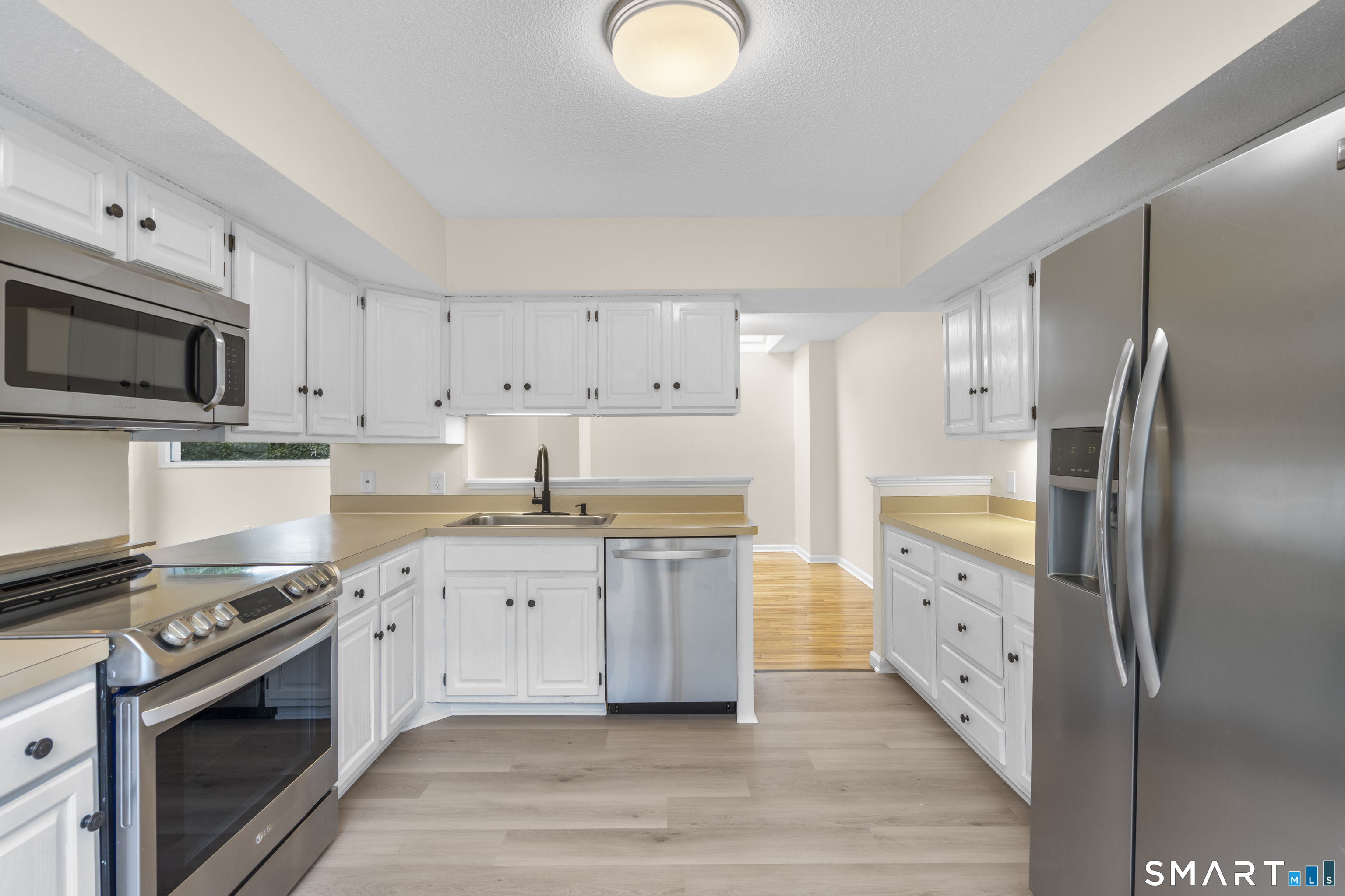 68 Wilton Crest Wilton CT 06897