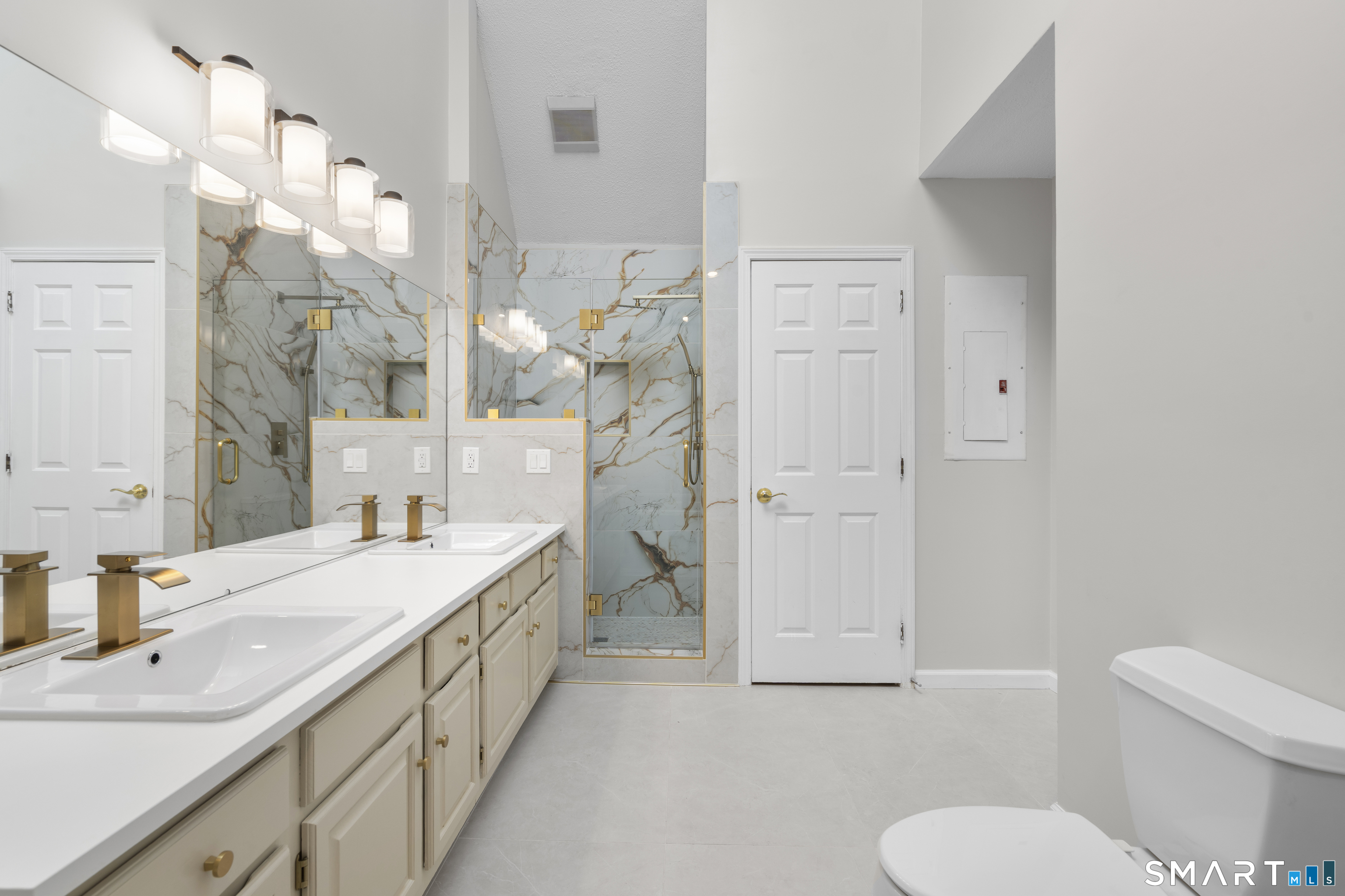 68 Wilton Crest Wilton CT 06897