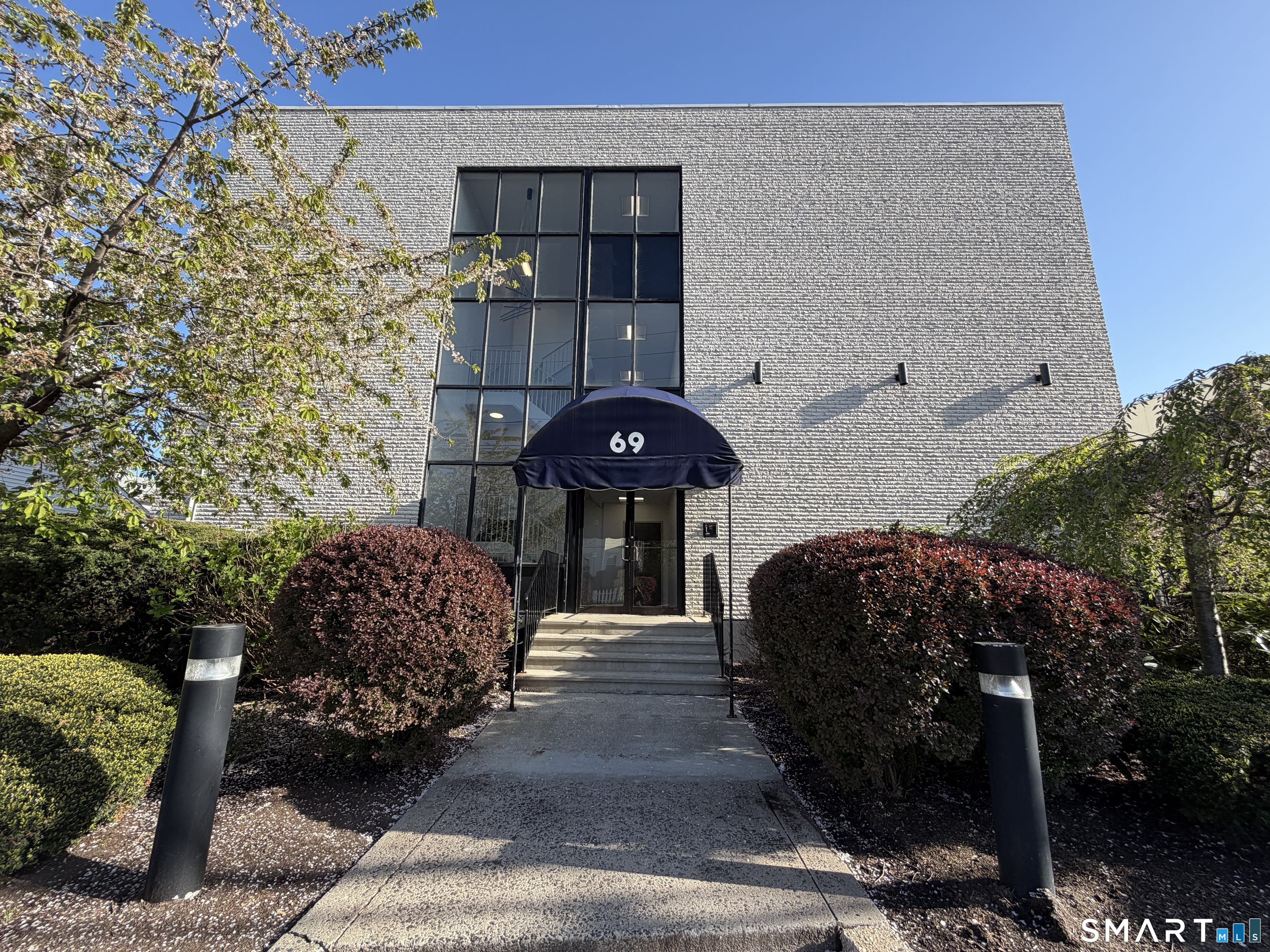 69 Cove Road Stamford CT 06902