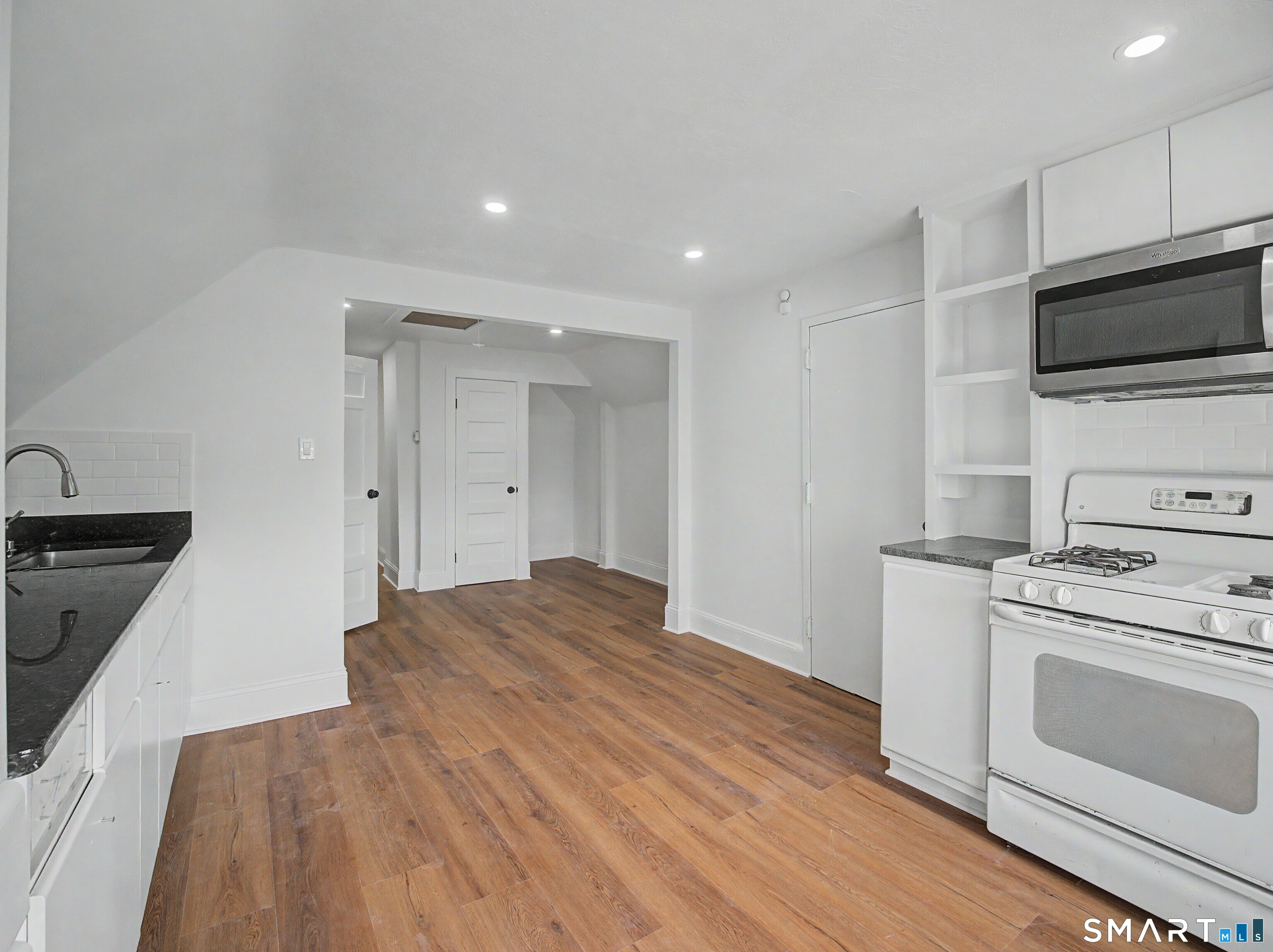 1872 North Avenue Bridgeport CT 06604