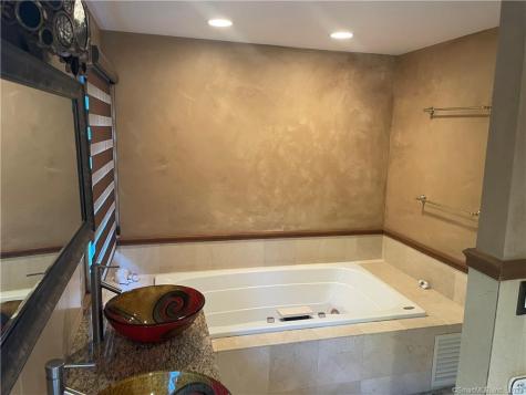 22 Morehouse Lane Norwalk CT 06850