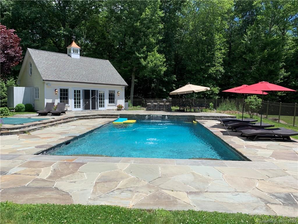 582 Shrub Oak Lane Fairfield CT 06824