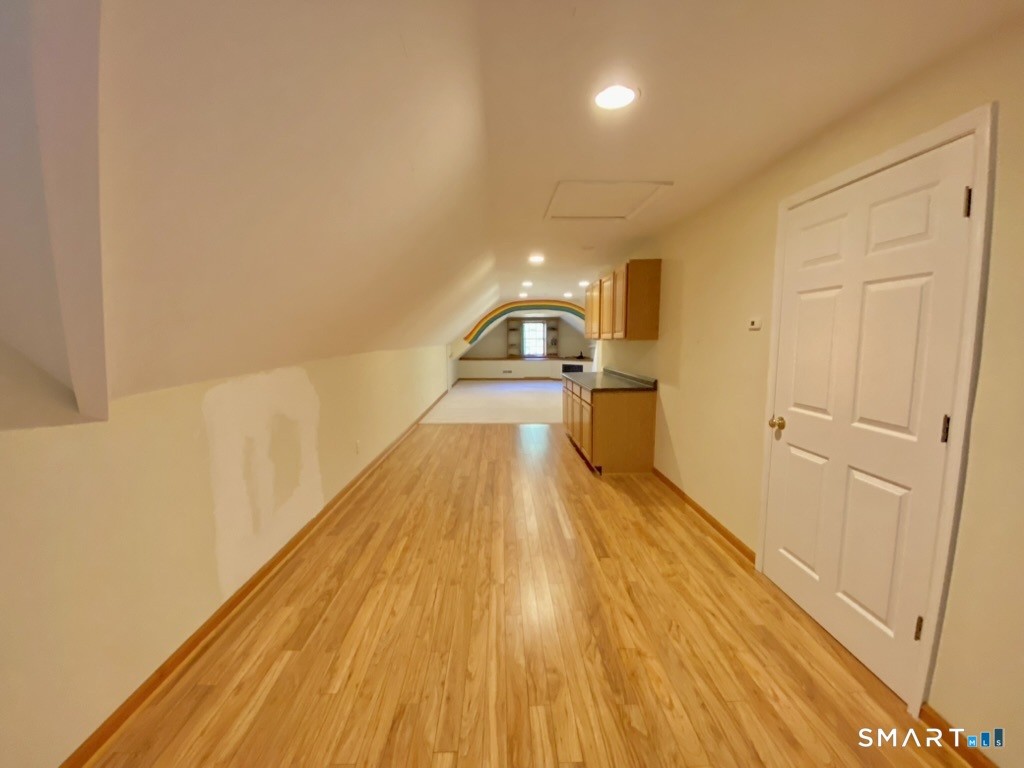 12 Carriage Hill Road Woodbridge CT 06525