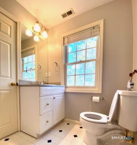 12 Carriage Hill Road Woodbridge CT 06525
