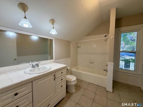 208 Main Street Farmington CT 06085