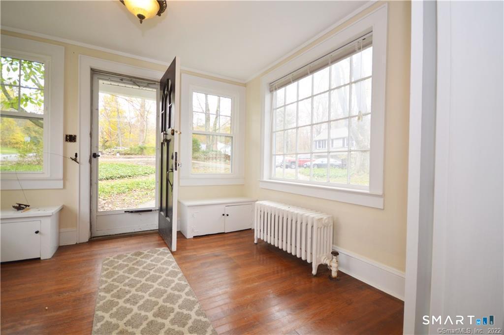 86 Main Street Newtown CT 06470