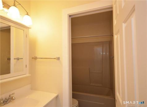 86 Main Street Newtown CT 06470