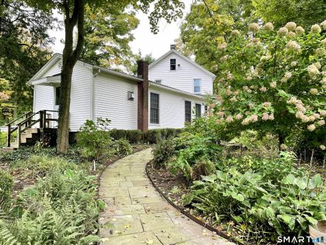 86 Main Street Newtown CT 06470