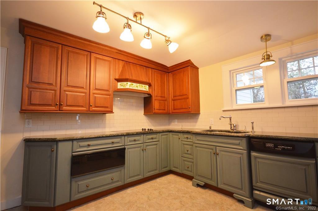 86 Main Street Newtown CT 06470