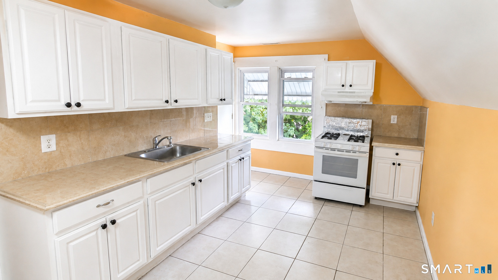 55 Bronx Avenue Bridgeport CT 06606