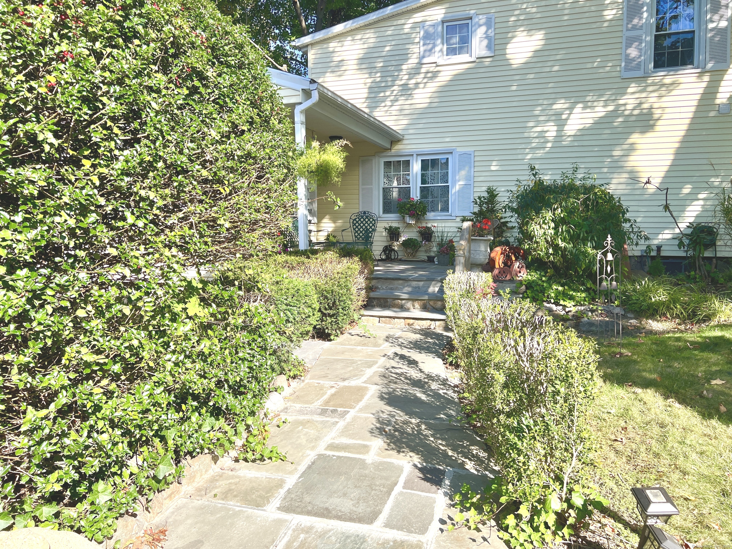 Darien CT 06820