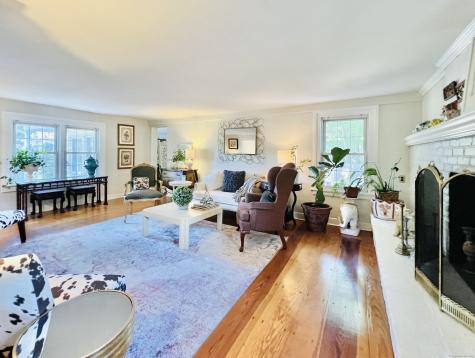 Darien CT 06820