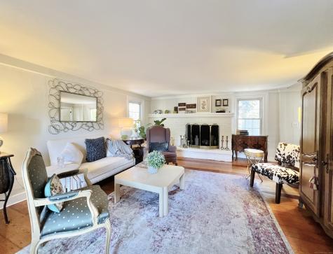 Darien CT 06820