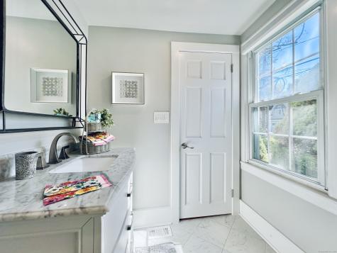 Darien CT 06820