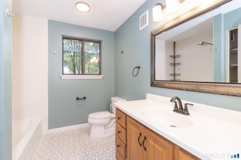 50 Quidnet Court Guilford CT 06437